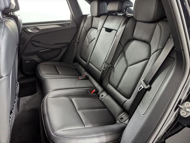 2026 Porsche Macan Unknown
