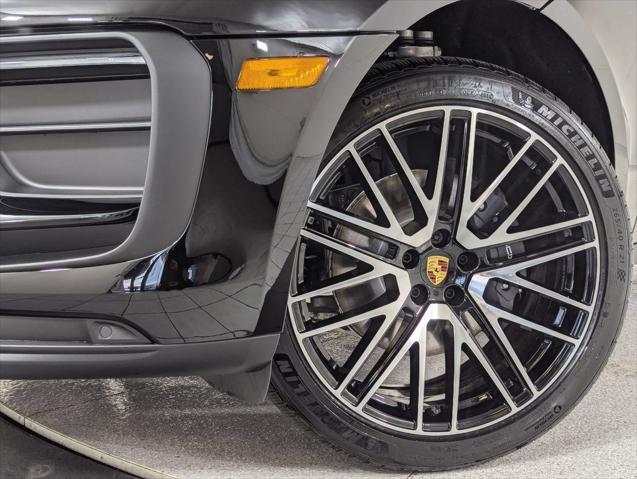 2026 Porsche Macan Unknown