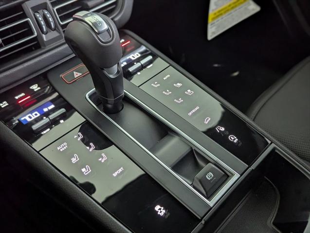 2026 Porsche Macan Unknown
