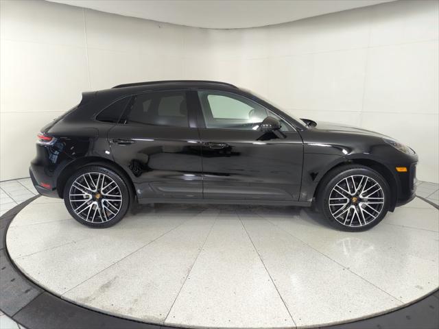 2026 Porsche Macan Unknown
