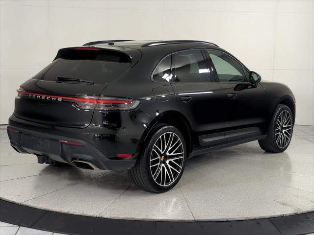 2026 Porsche Macan Unknown
