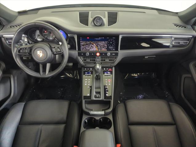 2026 Porsche Macan Unknown