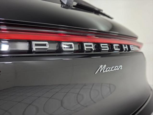 2026 Porsche Macan Unknown