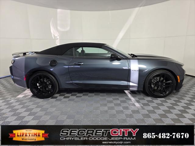 2023 Chevrolet Camaro RWD Convertible 2LT