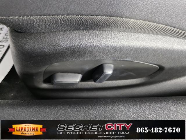 2023 Chevrolet Camaro RWD Convertible 2LT