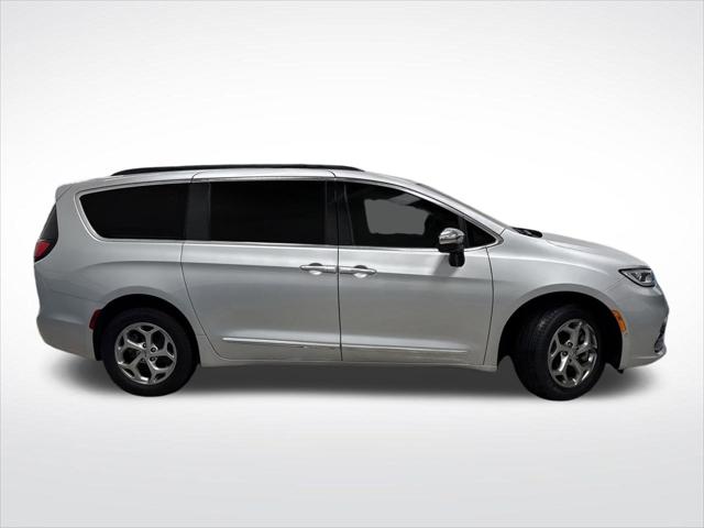 2023 Chrysler Pacifica Limited AWD