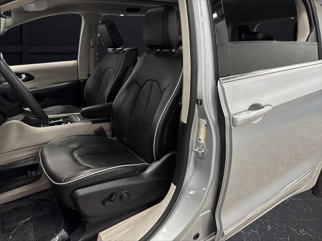 2023 Chrysler Pacifica Limited AWD