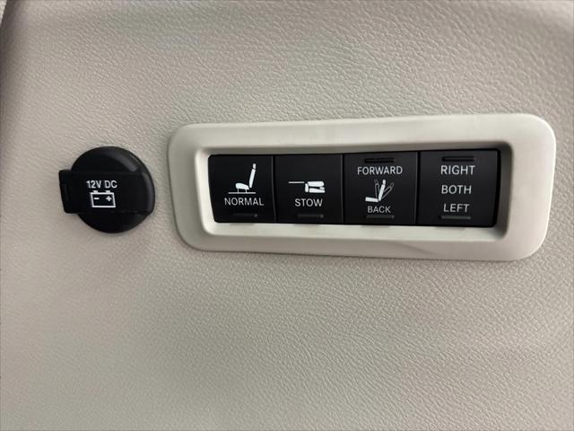 2023 Chrysler Pacifica Limited AWD