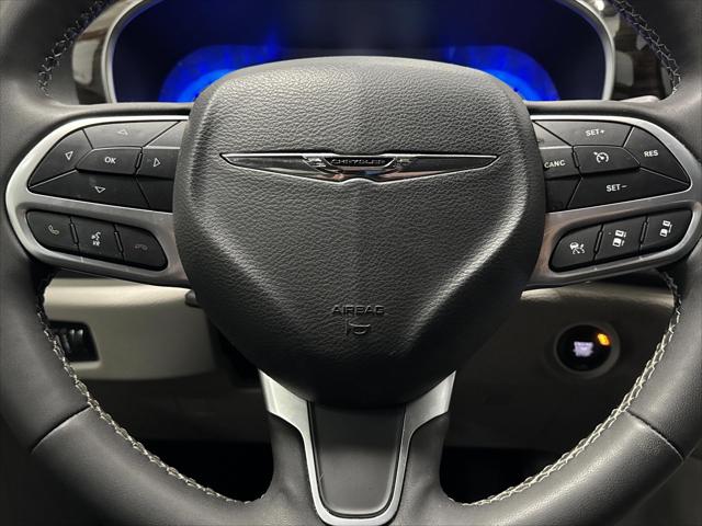 2023 Chrysler Pacifica Limited AWD