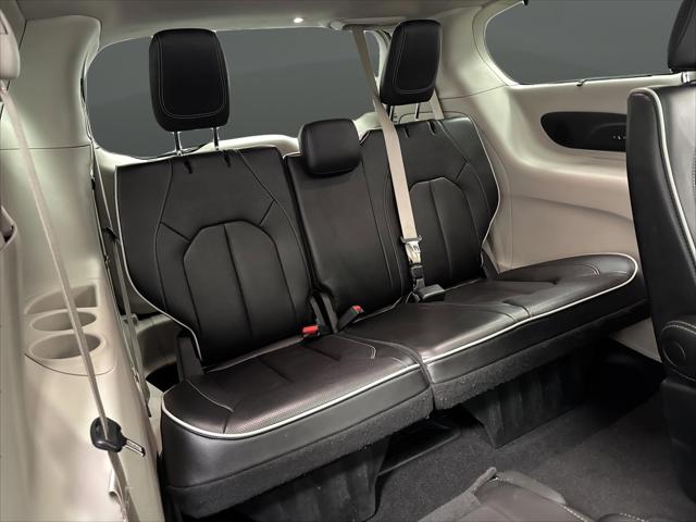 2023 Chrysler Pacifica Limited AWD