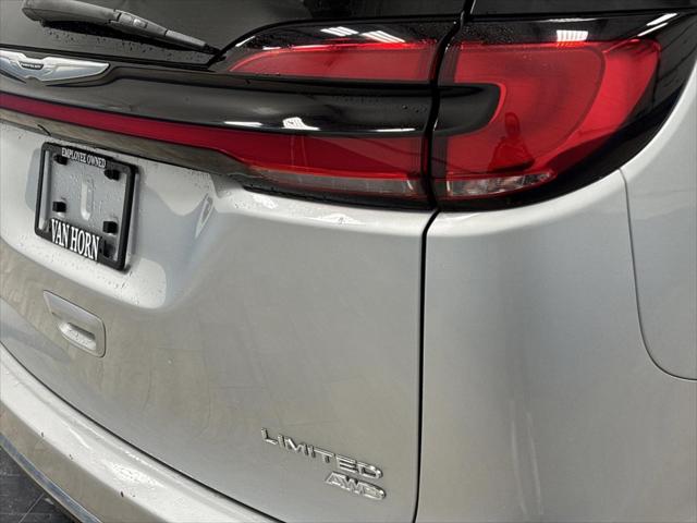 2023 Chrysler Pacifica Limited AWD