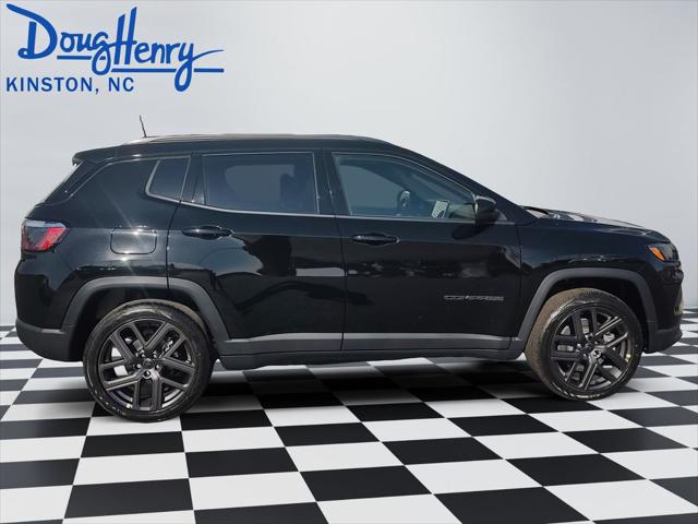 2026 Jeep Compass Latitude Altitude