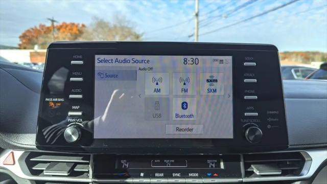 2024 Toyota Sienna LE