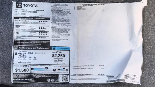 2024 Toyota Sienna LE