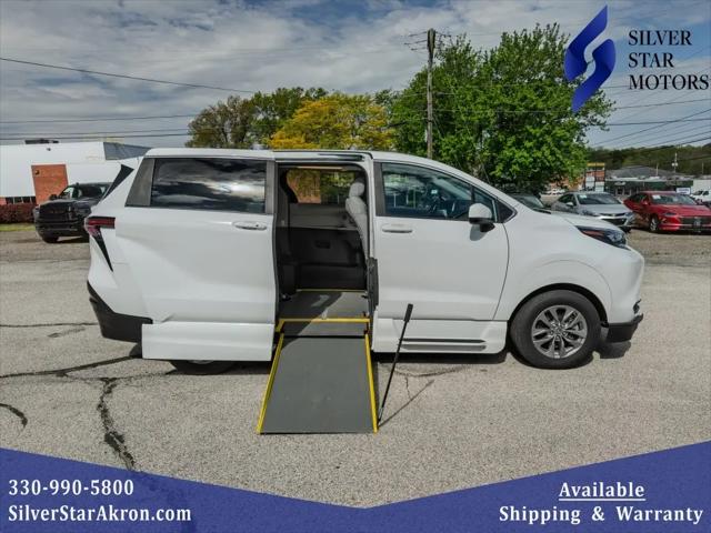 2024 Toyota Sienna LE for sale in Tallmadge, OH