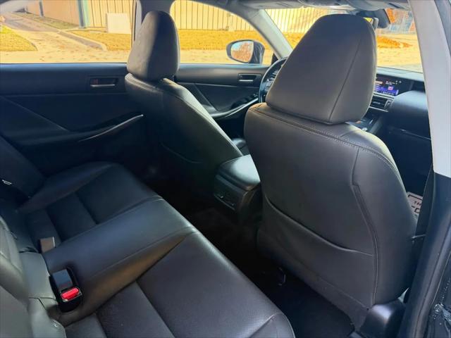 2017 Lexus IS 200t IS Turbo