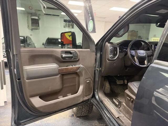 2022 GMC Sierra 3500HD 4WD Crew Cab Standard Bed Denali