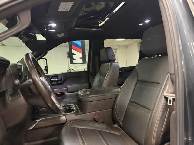2022 GMC Sierra 3500HD 4WD Crew Cab Standard Bed Denali