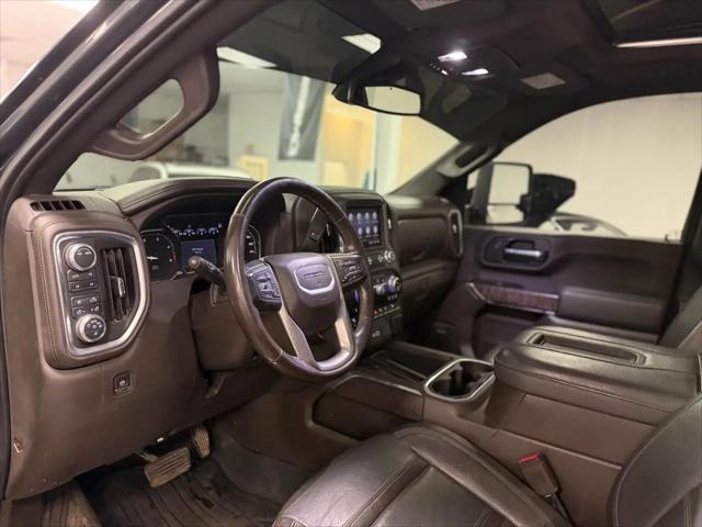 2022 GMC Sierra 3500HD 4WD Crew Cab Standard Bed Denali