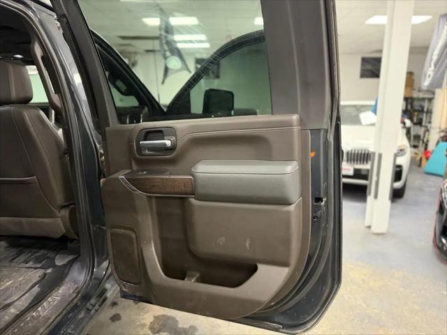 2022 GMC Sierra 3500HD 4WD Crew Cab Standard Bed Denali
