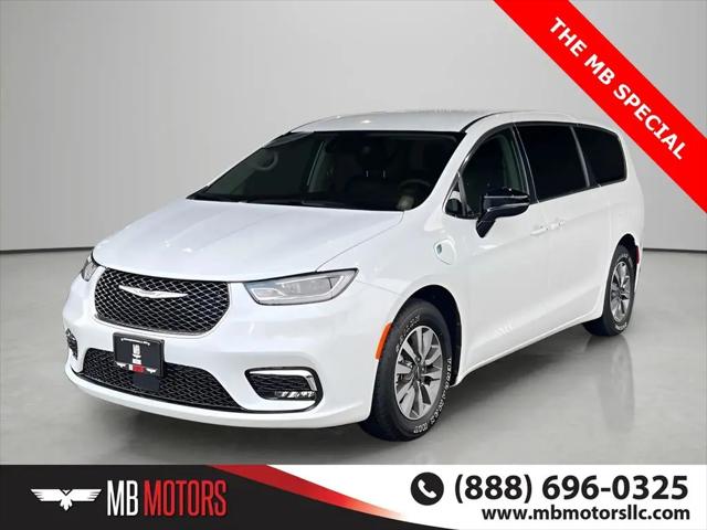 2024 Chrysler Pacifica Hybrid Select for sale in Bellingham, WA