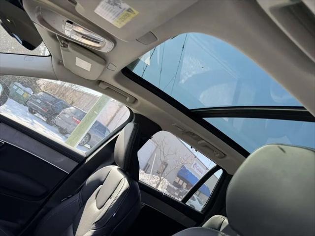 2026 Volvo XC90 Plug-In Hybrid Ultra, T8 AWD, Electric/Gasoline, Bright, 7 Seats