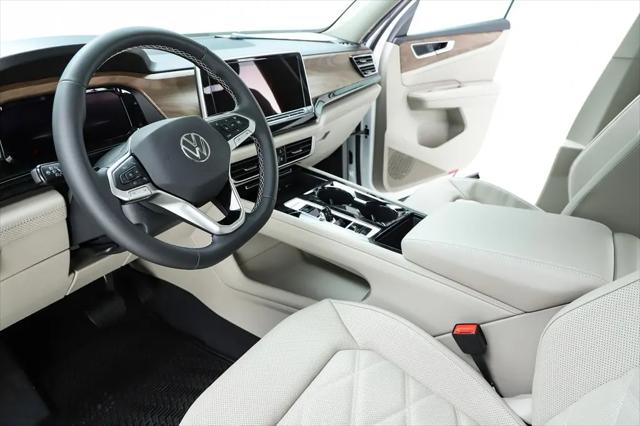 2026 Volkswagen Atlas SE with Technology