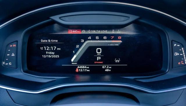 2024 Audi A6 Premium Plus 45 TFSI quattro S tronic