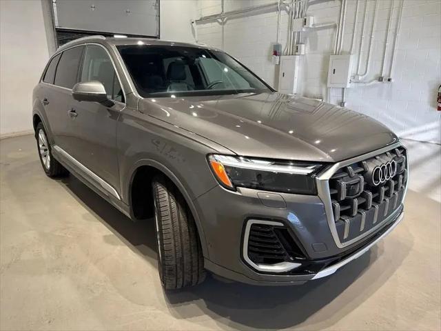 2025 Audi Q7 Premium 45 TFSI quattro Tiptronic