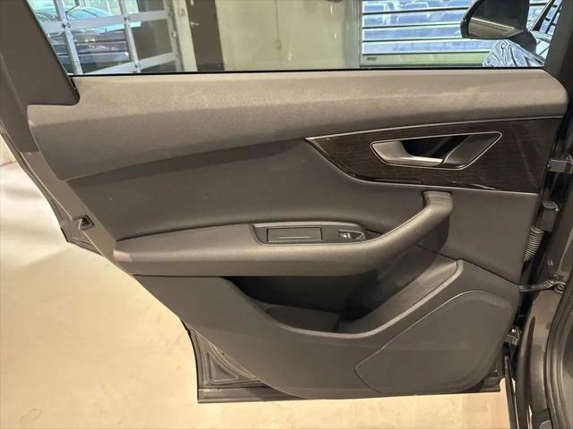 2025 Audi Q7 Premium 45 TFSI quattro Tiptronic