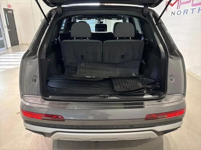 2025 Audi Q7 Premium 45 TFSI quattro Tiptronic
