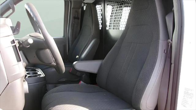 2024 Chevrolet Express Cargo Van RWD 2500 Regular Wheelbase WT
