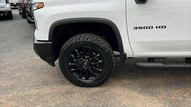 2026 Chevrolet Silverado 3500HD Crew Cab, Standard Bed, LTZ, 4WD