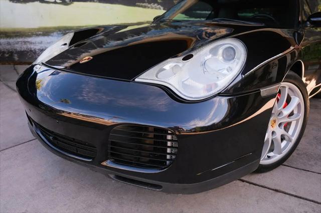 2004 Porsche 911 Carrera 4S