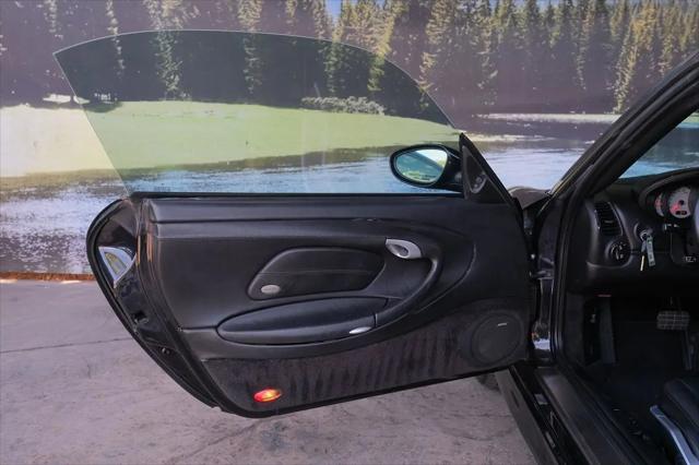2004 Porsche 911 Carrera 4S