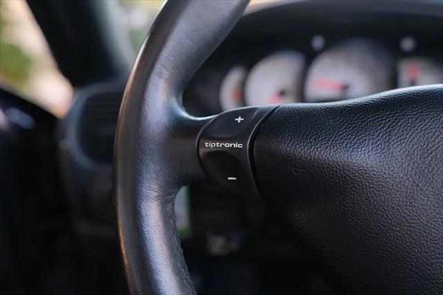 2004 Porsche 911 Carrera 4S