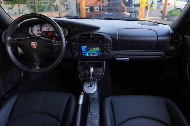 2004 Porsche 911 Carrera 4S