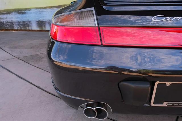 2004 Porsche 911 Carrera 4S