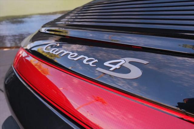 2004 Porsche 911 Carrera 4S