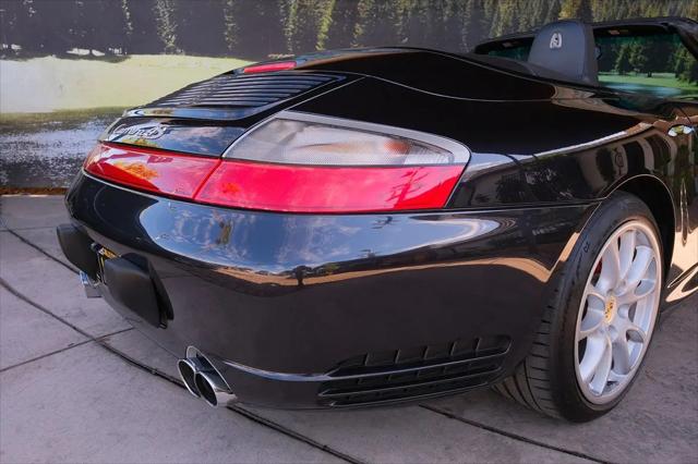 2004 Porsche 911 Carrera 4S