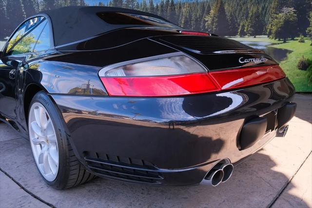 2004 Porsche 911 Carrera 4S