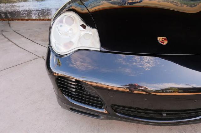 2004 Porsche 911 Carrera 4S