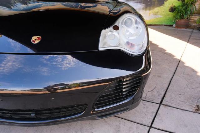 2004 Porsche 911 Carrera 4S