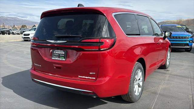 2026 Chrysler Pacifica Select AWD