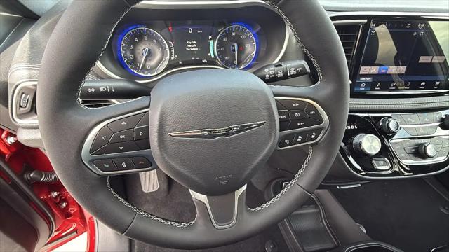2026 Chrysler Pacifica Select AWD
