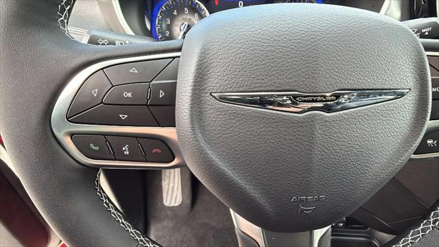 2026 Chrysler Pacifica Select AWD