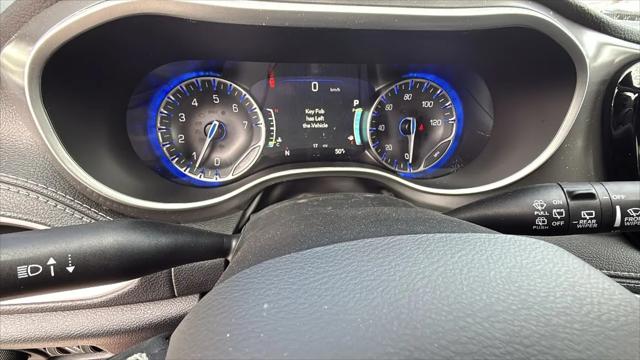 2026 Chrysler Pacifica Select AWD