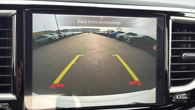 2026 Chrysler Pacifica Select AWD