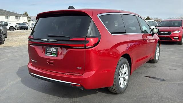 2026 Chrysler Pacifica Select AWD