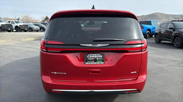2026 Chrysler Pacifica Select AWD